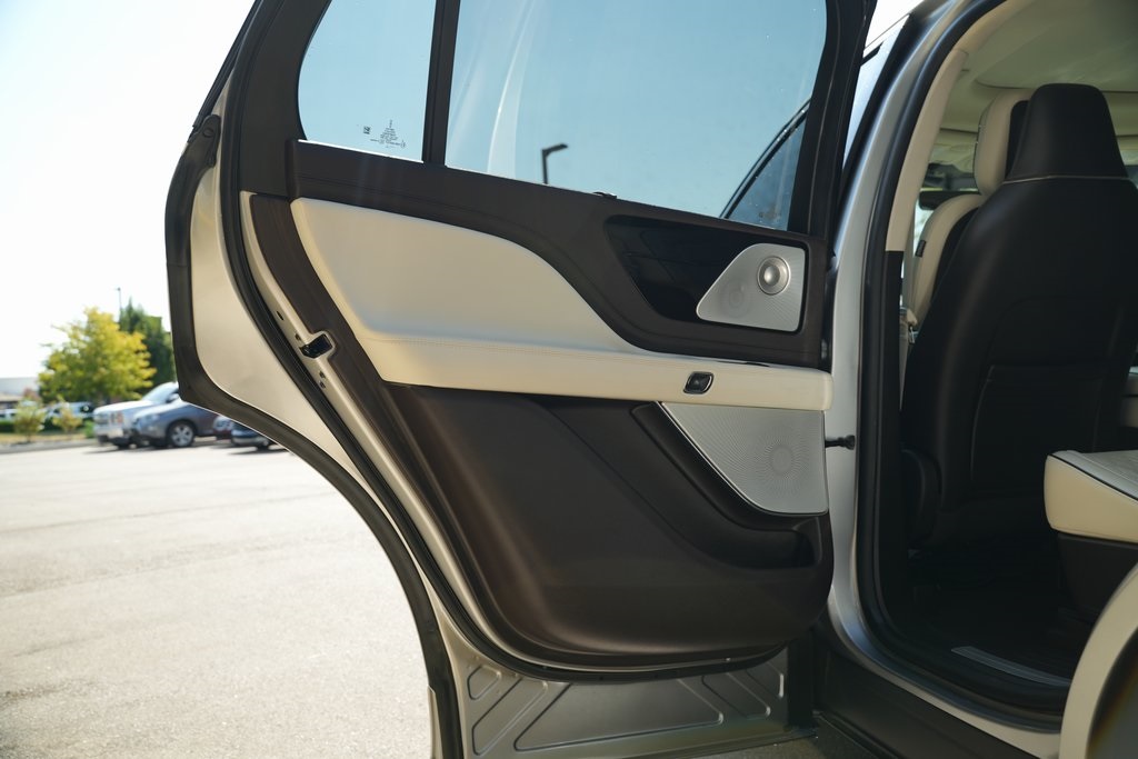 2022 Lincoln Aviator Black Label Grand Touring photo 31