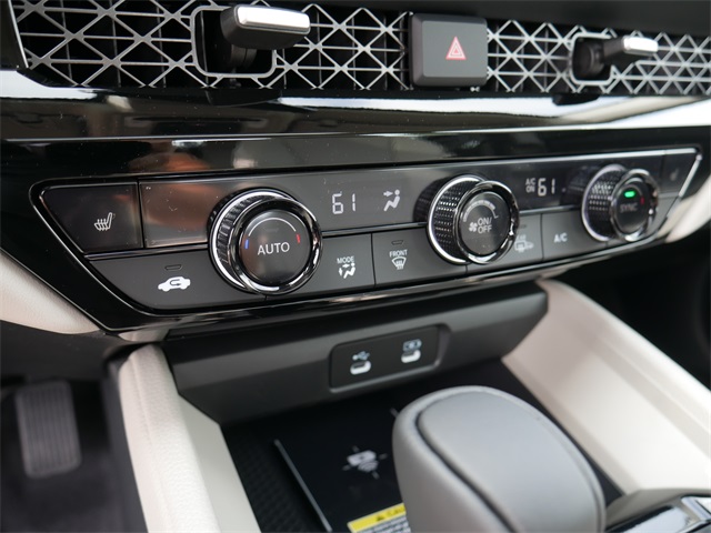 2025 Honda Accord Hybrid EX-L photo 13