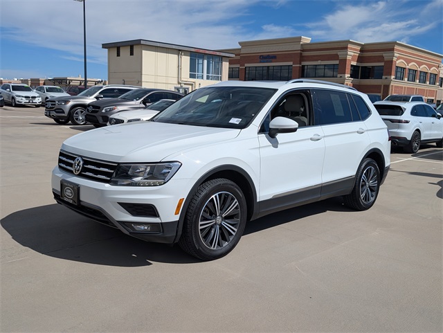 2018 Volkswagen Tiguan SEL photo 2