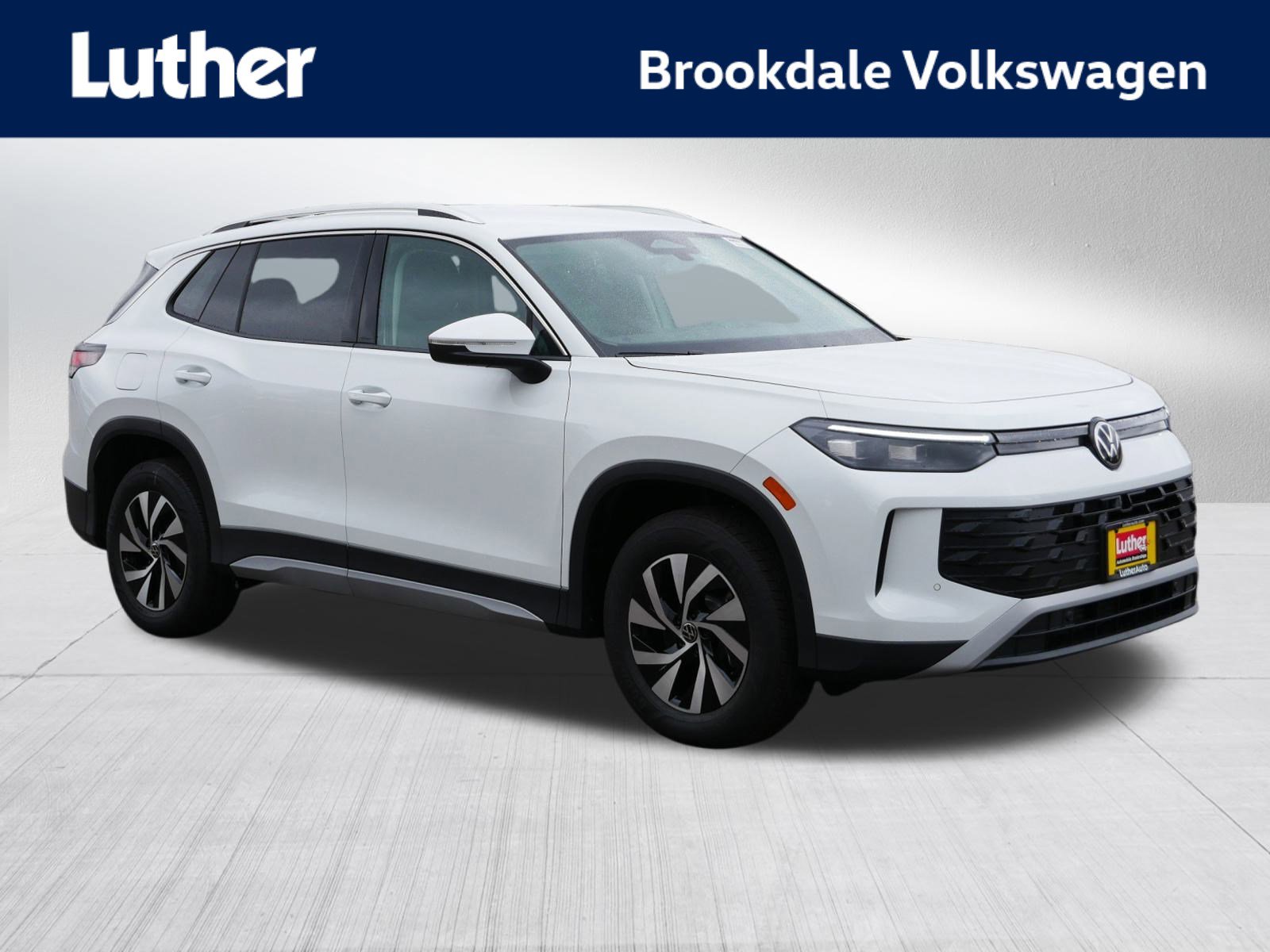 2026 Volkswagen Tiguan S's photo