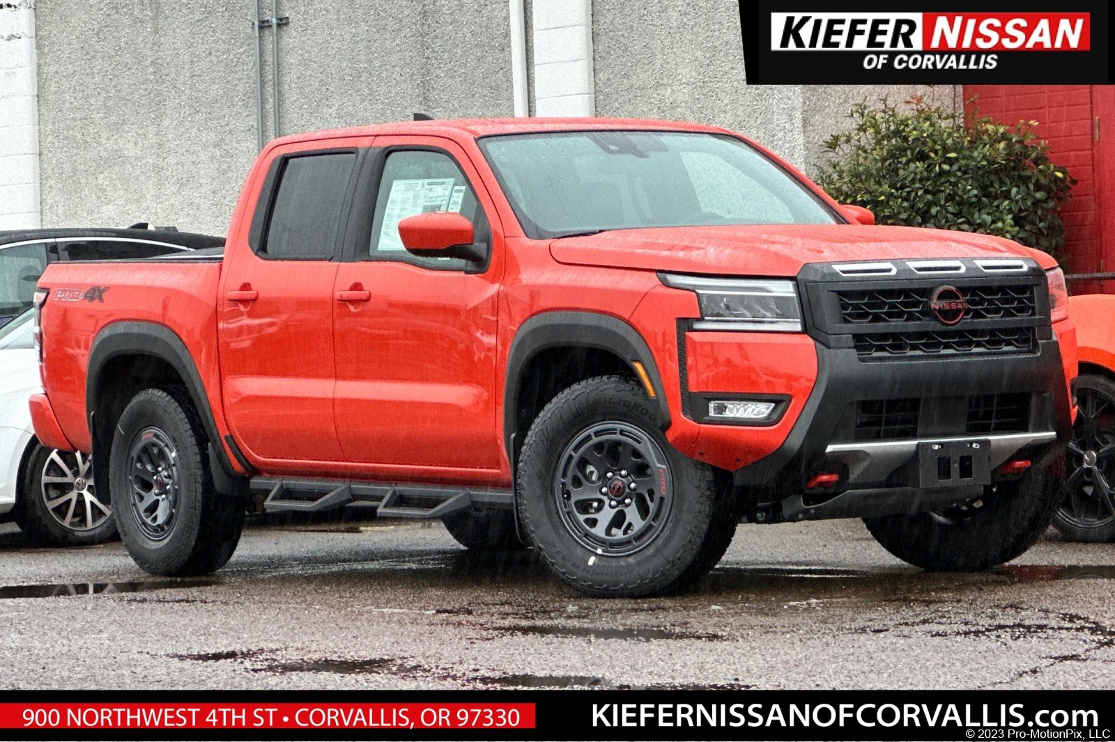 2025 Nissan Frontier PRO-4X's photo