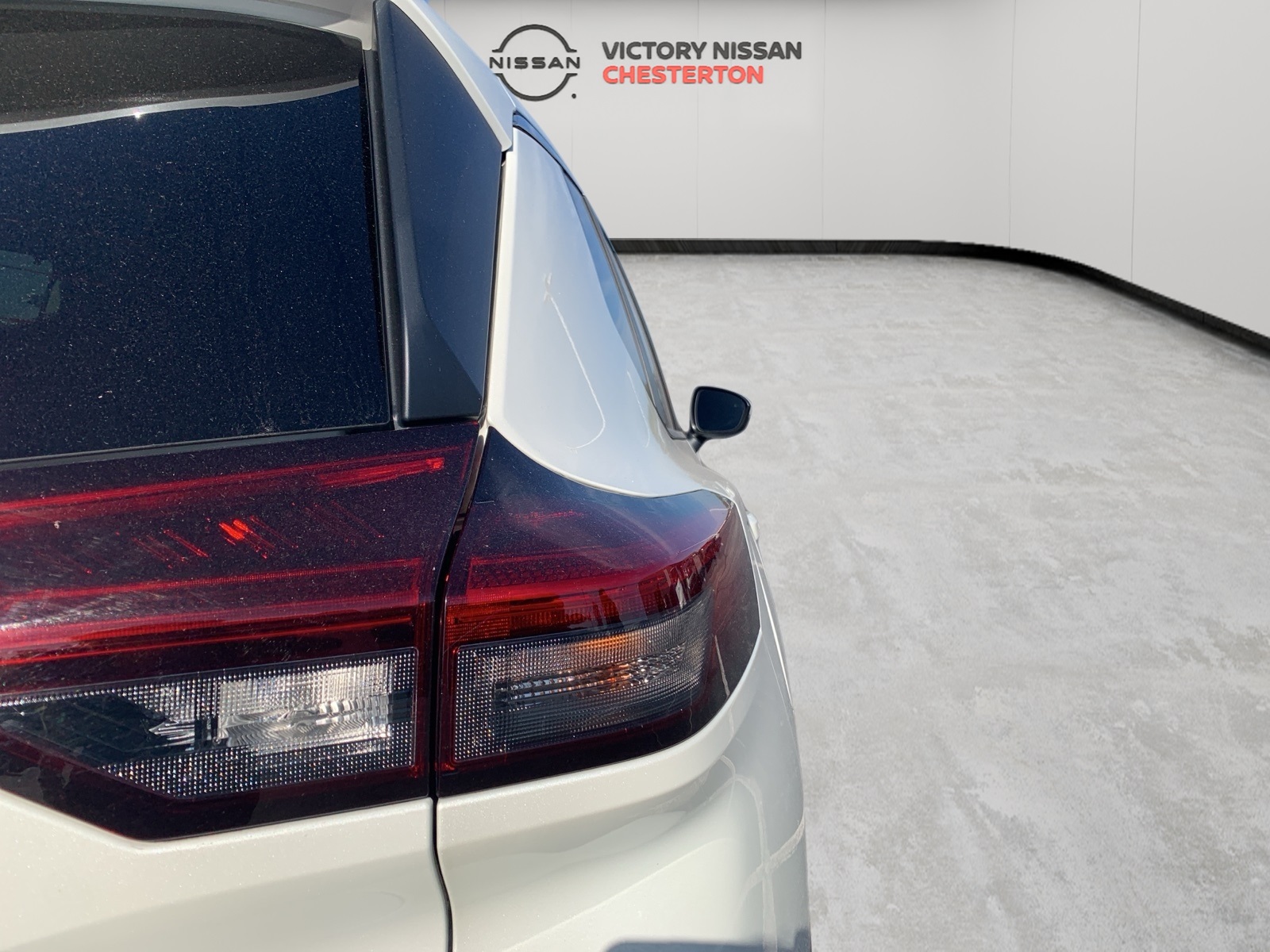 2023 Nissan Rogue SV photo 4