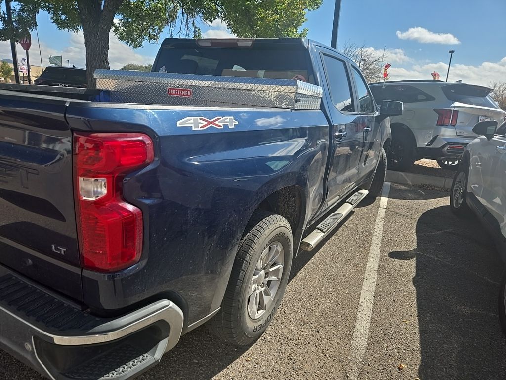 2019 Chevrolet Silverado 1500 LT photo 3