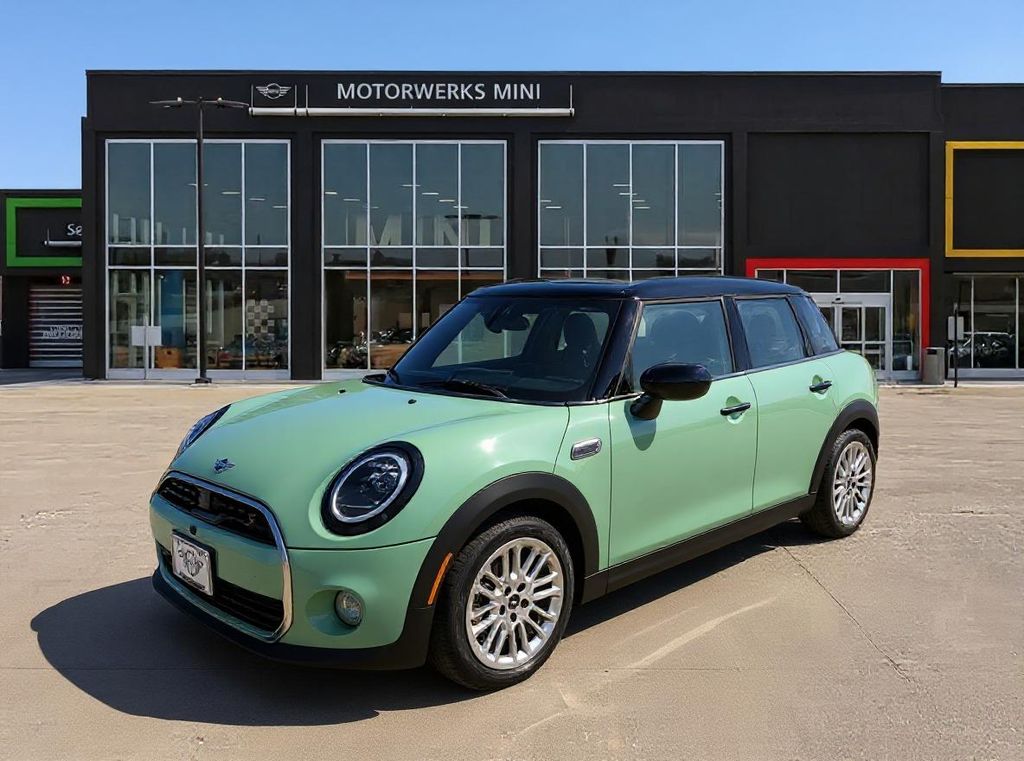 2026 MINI Hardtop S's photo