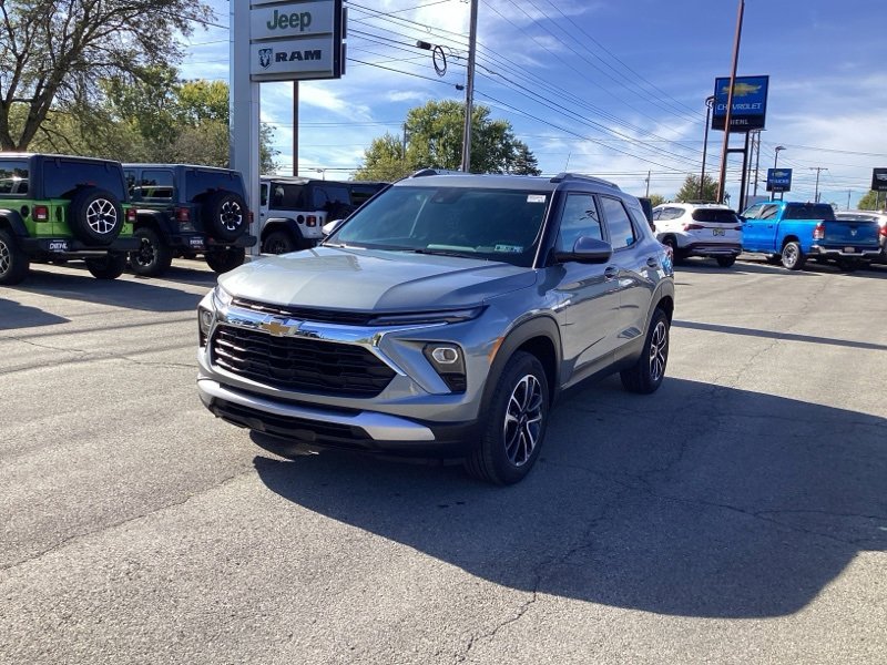 2026 Chevrolet Trailblazer LT photo 3