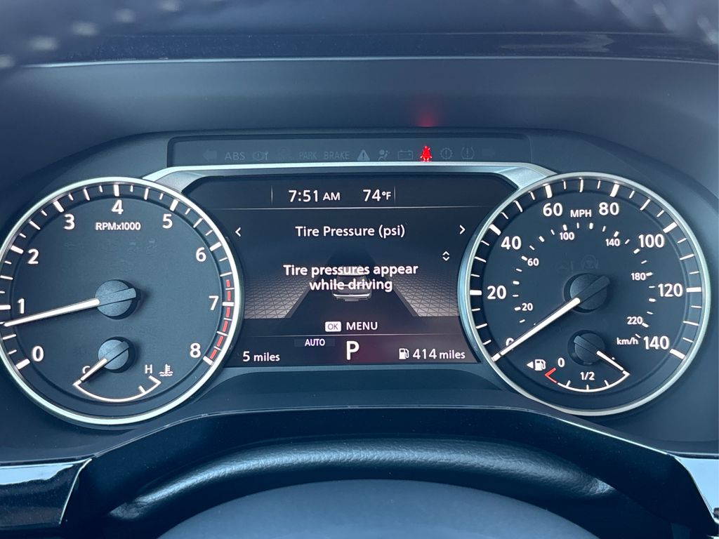 2025 Nissan Pathfinder SV photo 20