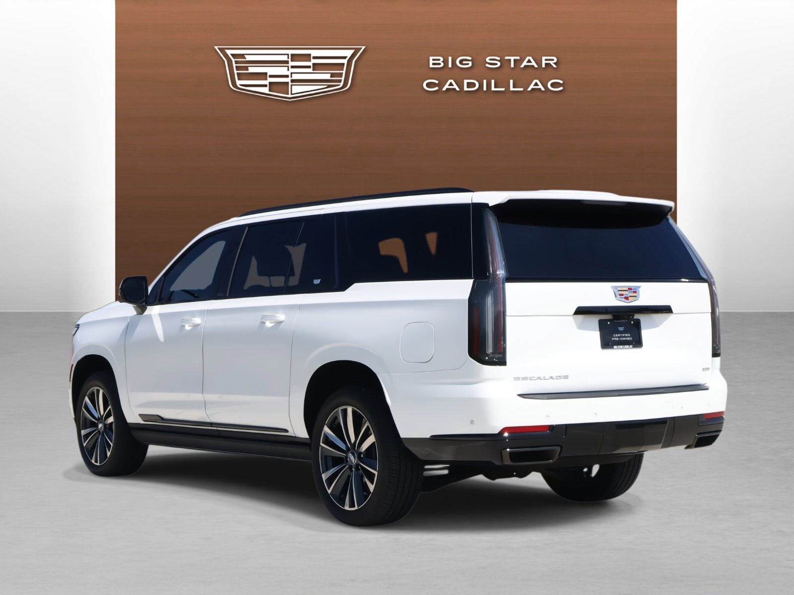2025 Cadillac Escalade ESV Sport photo 3