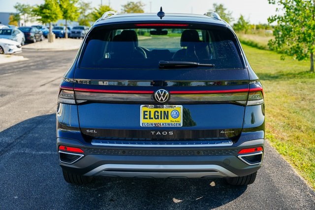 2025 Volkswagen Taos SEL photo 30