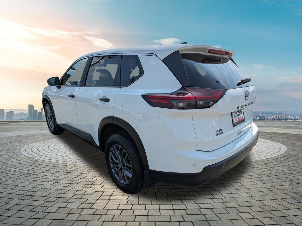 2026 Nissan Rogue S photo 3