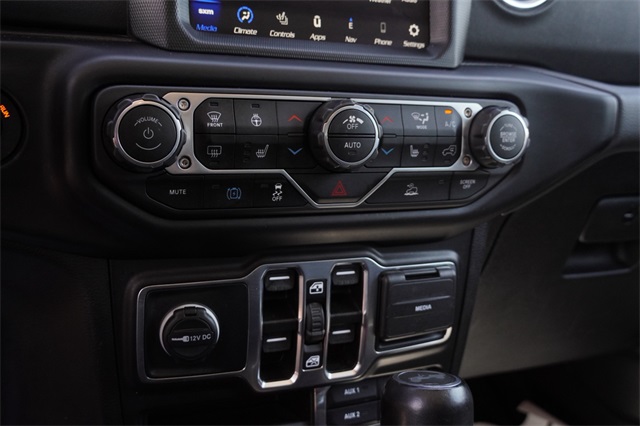 2023 Jeep Wrangler Sahara 4xe photo 22