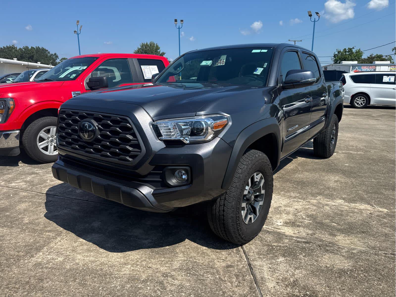 2023 Toyota Tacoma TRD photo 7