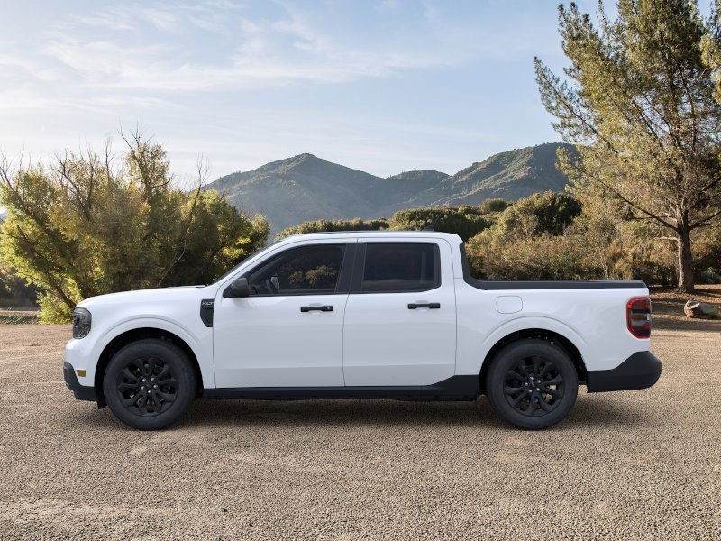 2024 Ford Maverick XLT photo 3