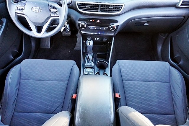 Used 2020 Blue Hyundai SE image 19