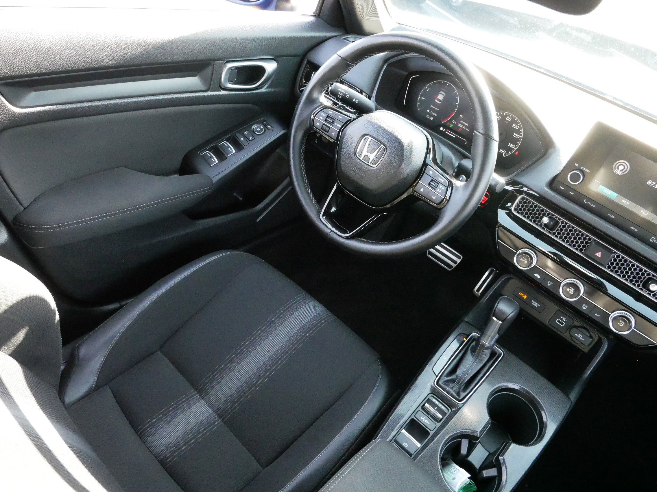 2023 Honda Civic Sport photo 9
