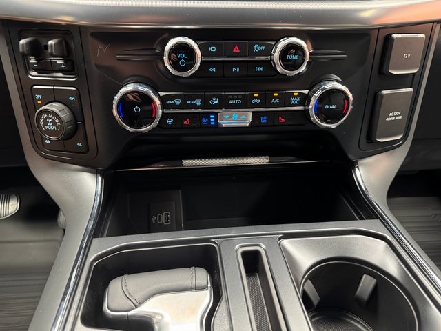 2025 Ford F-150 Lariat photo 19