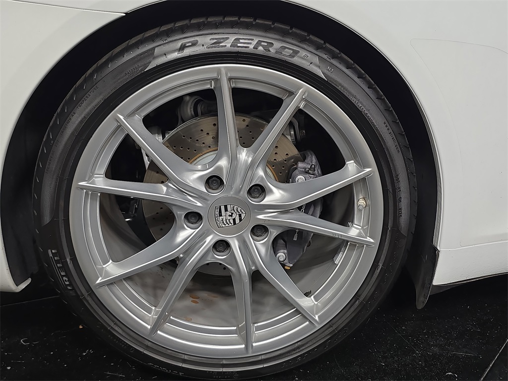 2018 Porsche 911 photo 28