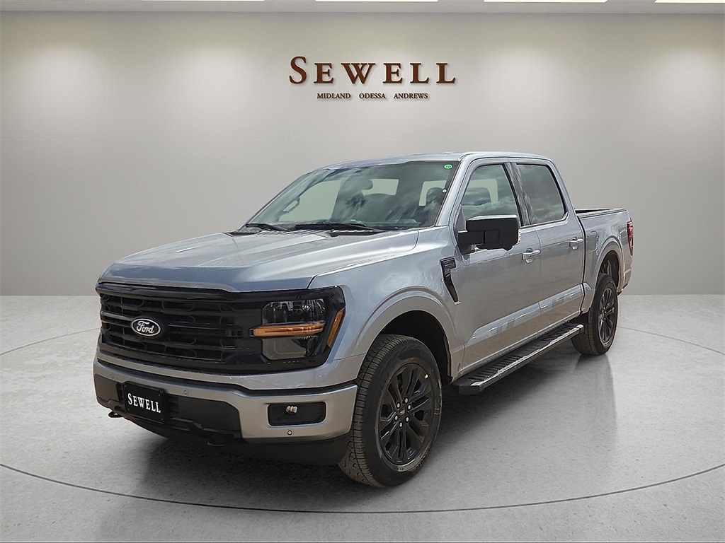 2025 Ford F-150 XLT's photo