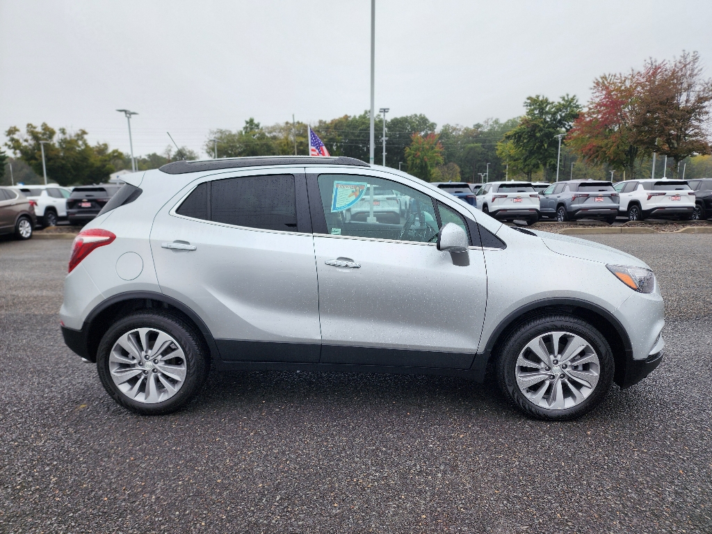2020 Buick Encore Preferred photo 17