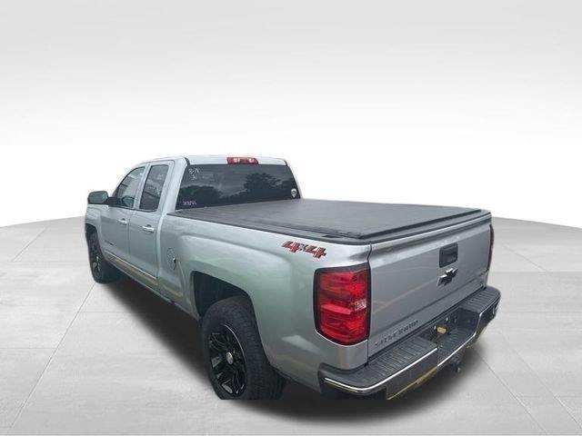2018 Chevrolet Silverado 1500 LT photo 4