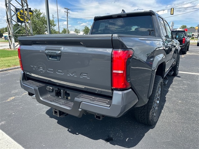 2025 Toyota Tacoma SR5 4x4 Double Cab photo 3