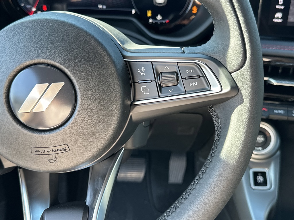2025 Dodge Hornet GT photo 23