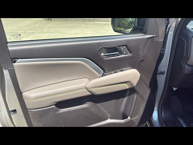 2025 Chevrolet Colorado ZR2 photo 7