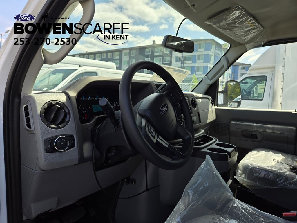 2025 Ford E-350 Base photo 10