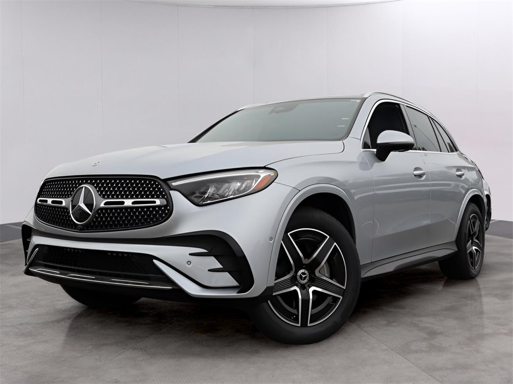 2026 Mercedes-Benz GLC Base's photo