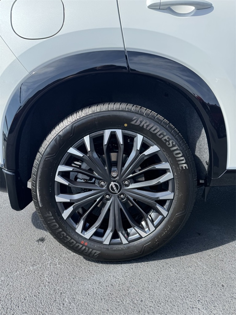 2026 Nissan Rogue Platinum photo 18