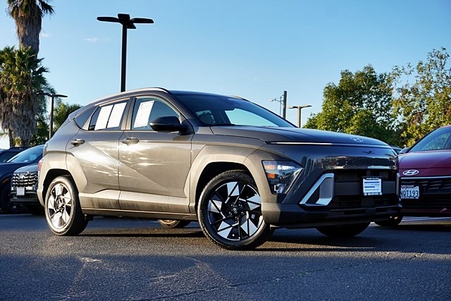 2024 Hyundai Kona SEL's photo