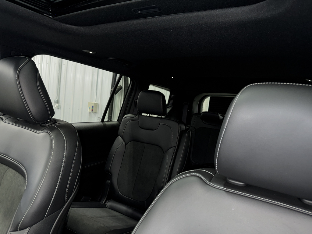 2025 Jeep Grand Cherokee Altitude X photo 5