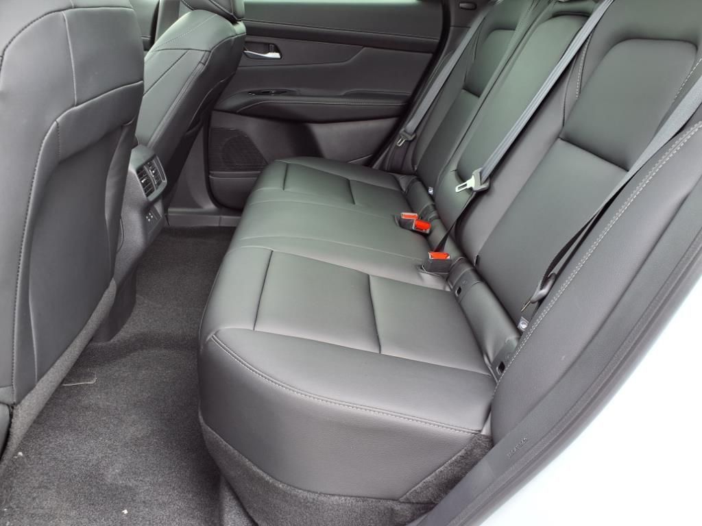 2025 Nissan Murano SL photo 3