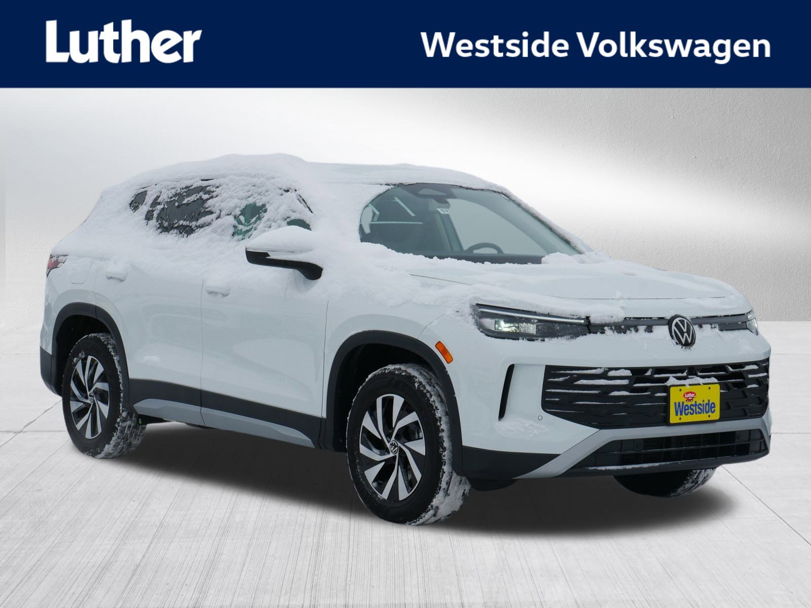 2025 Volkswagen Tiguan S's photo