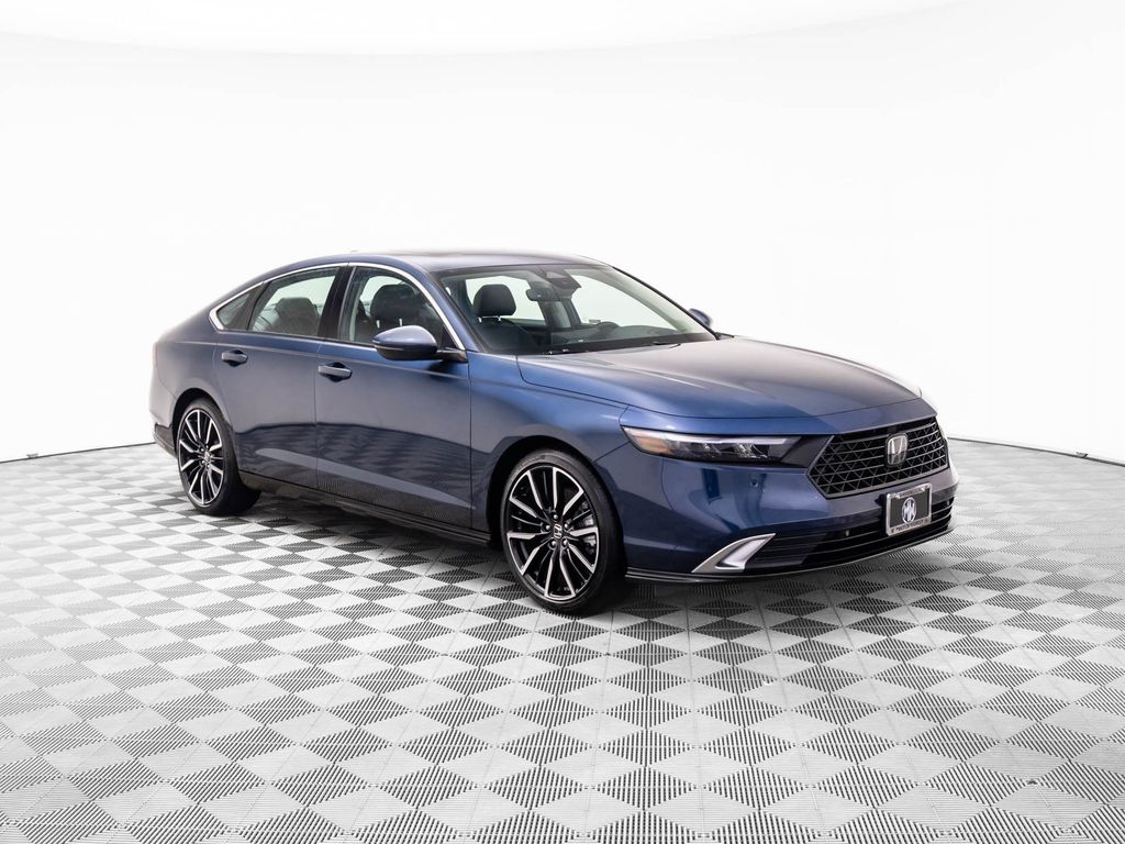 2024 Honda Accord Hybrid Touring photo 7