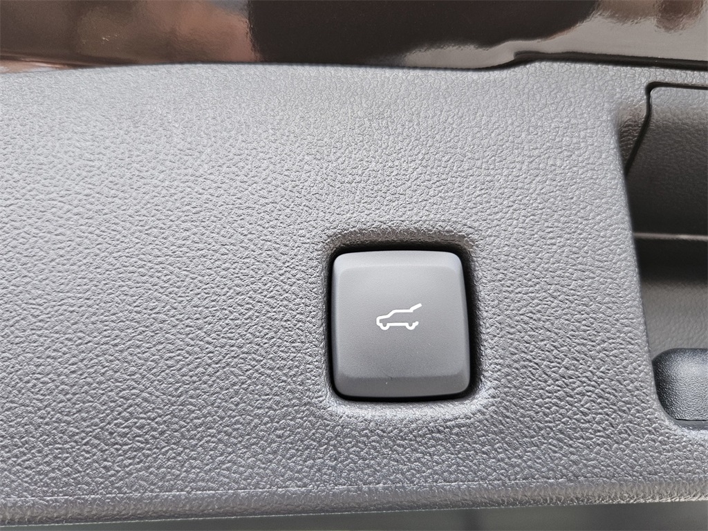 2025 Ford Escape Plug-In Hybrid photo 28