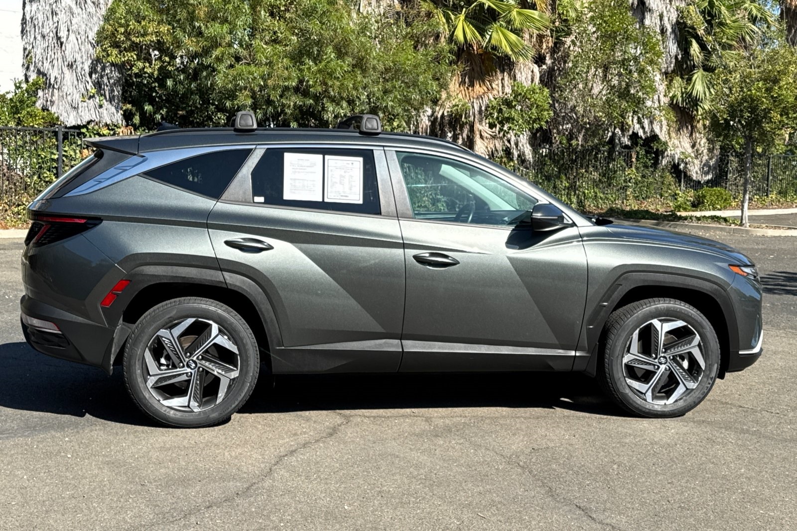 2022 Hyundai Tucson SEL Convenience photo 2