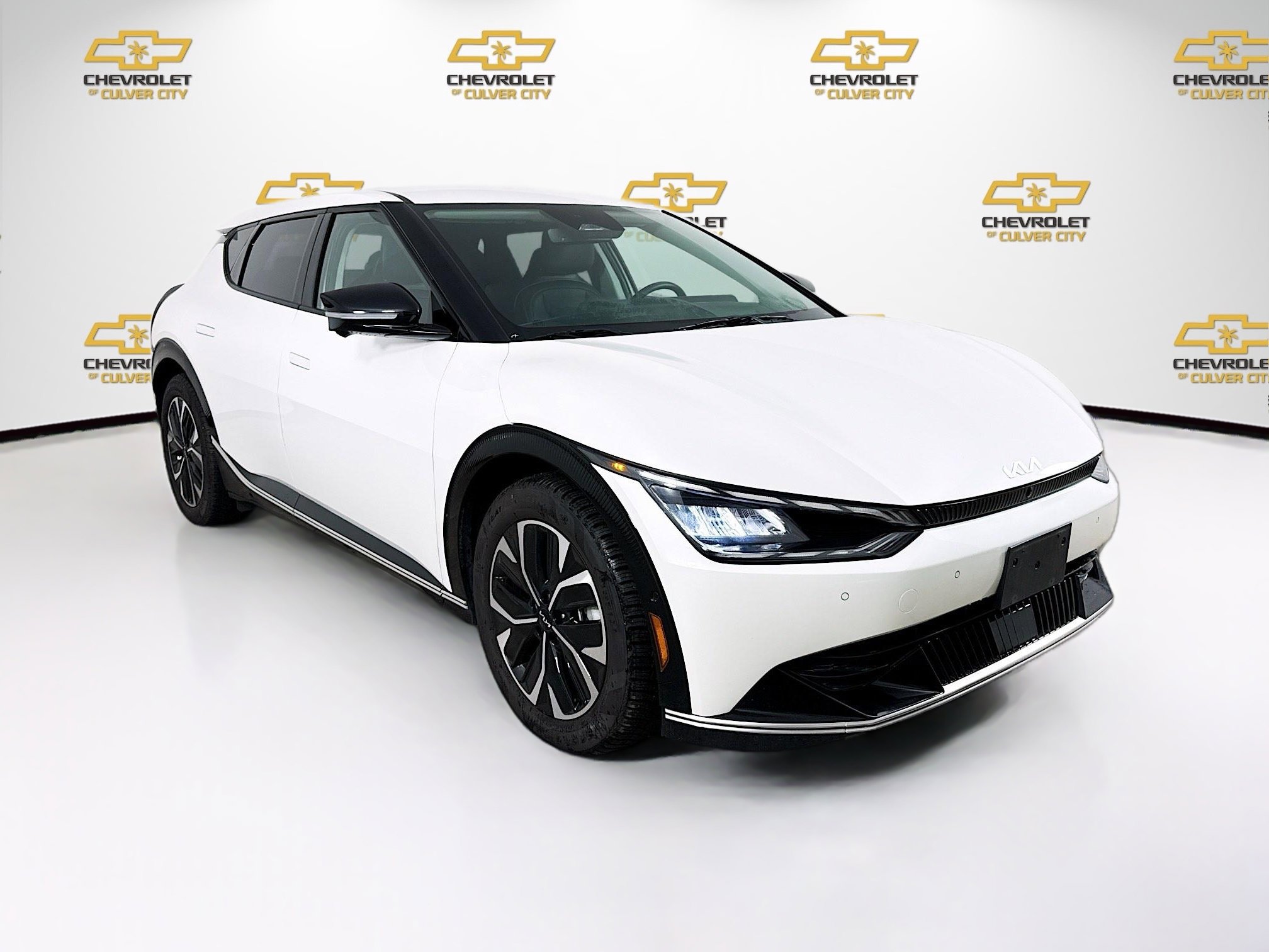 2022 Kia Ev6 Wind's photo