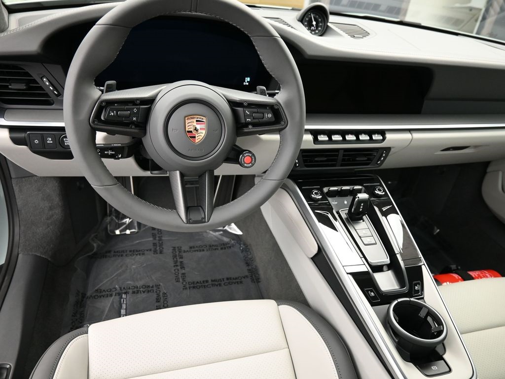 2026 Porsche 911 GTS photo 6