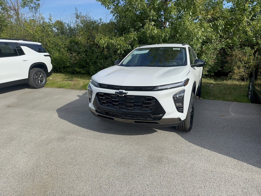 2025 Chevrolet Trax ACTIV photo 2