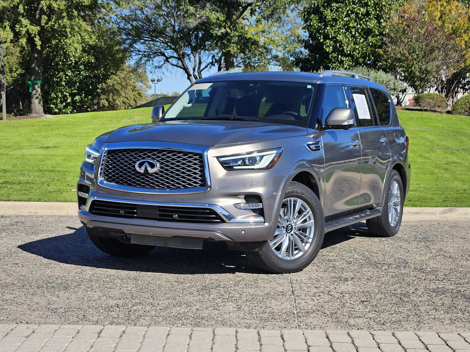 2019 INFINITI QX80 Base's photo