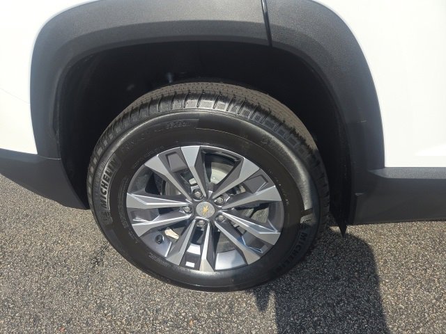 2026 Chevrolet Equinox LT photo 7