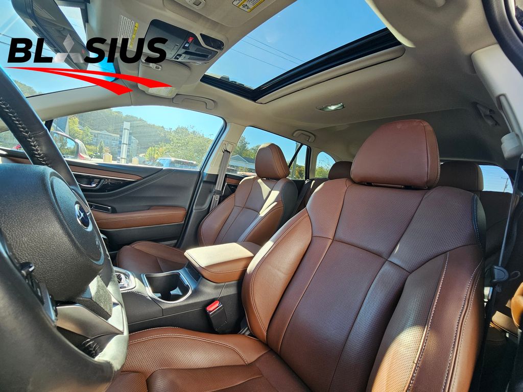 2022 Subaru Outback Touring XT photo 7