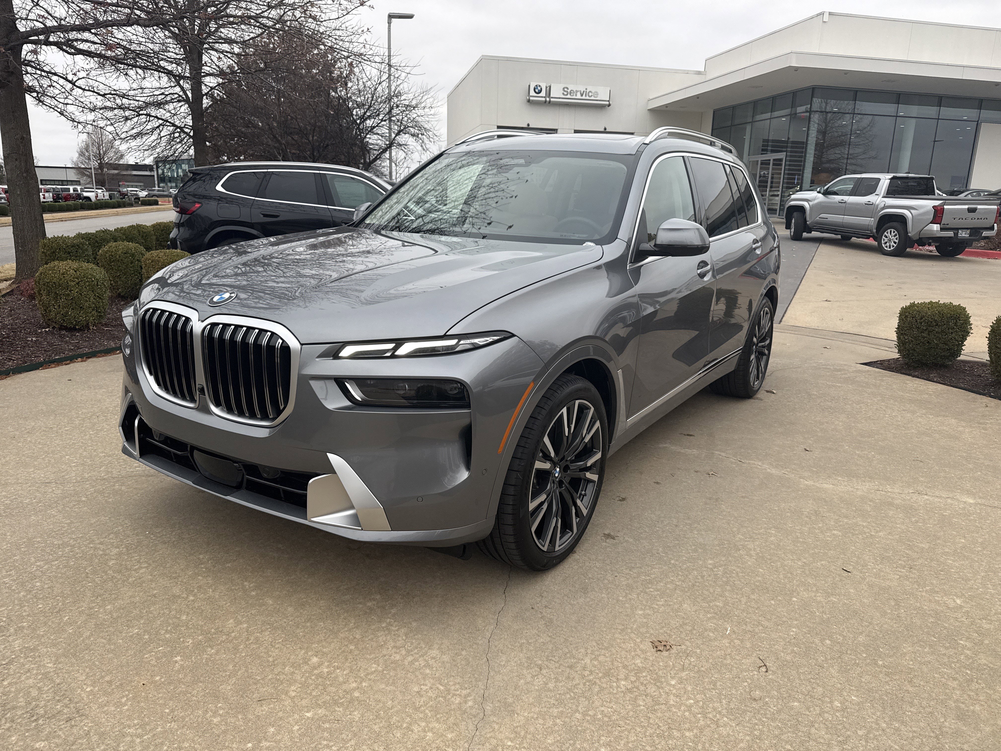 2026 BMW X7 40i's photo