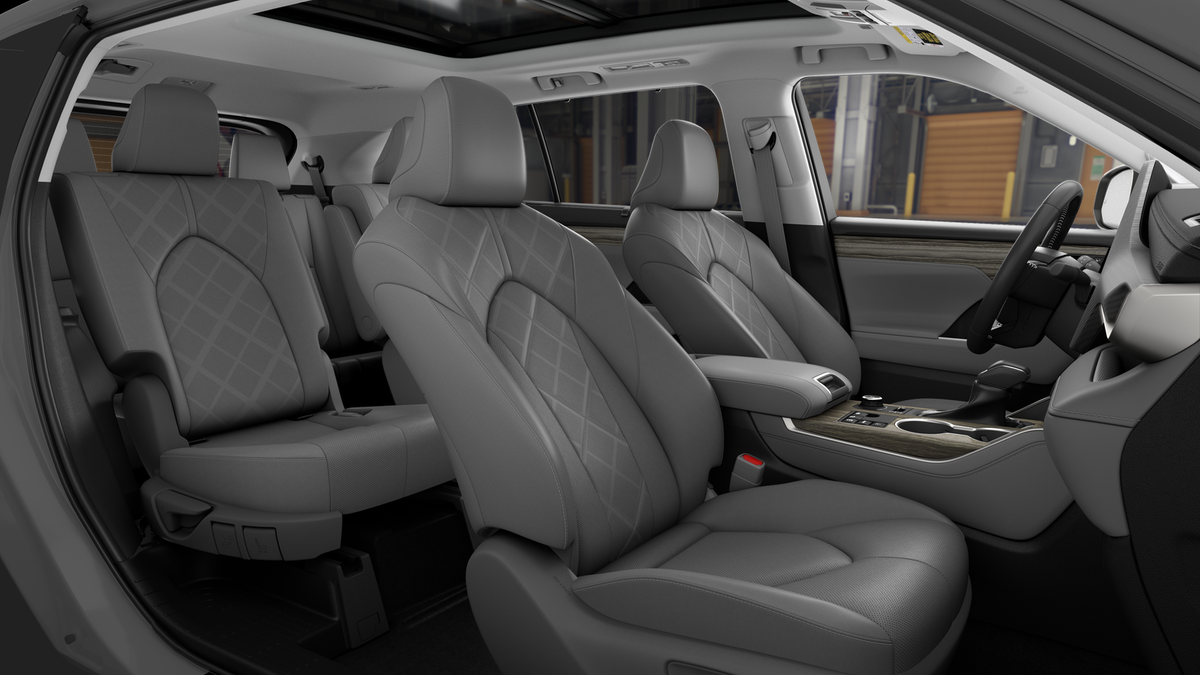 2025 Toyota Highlander Platinum photo 20