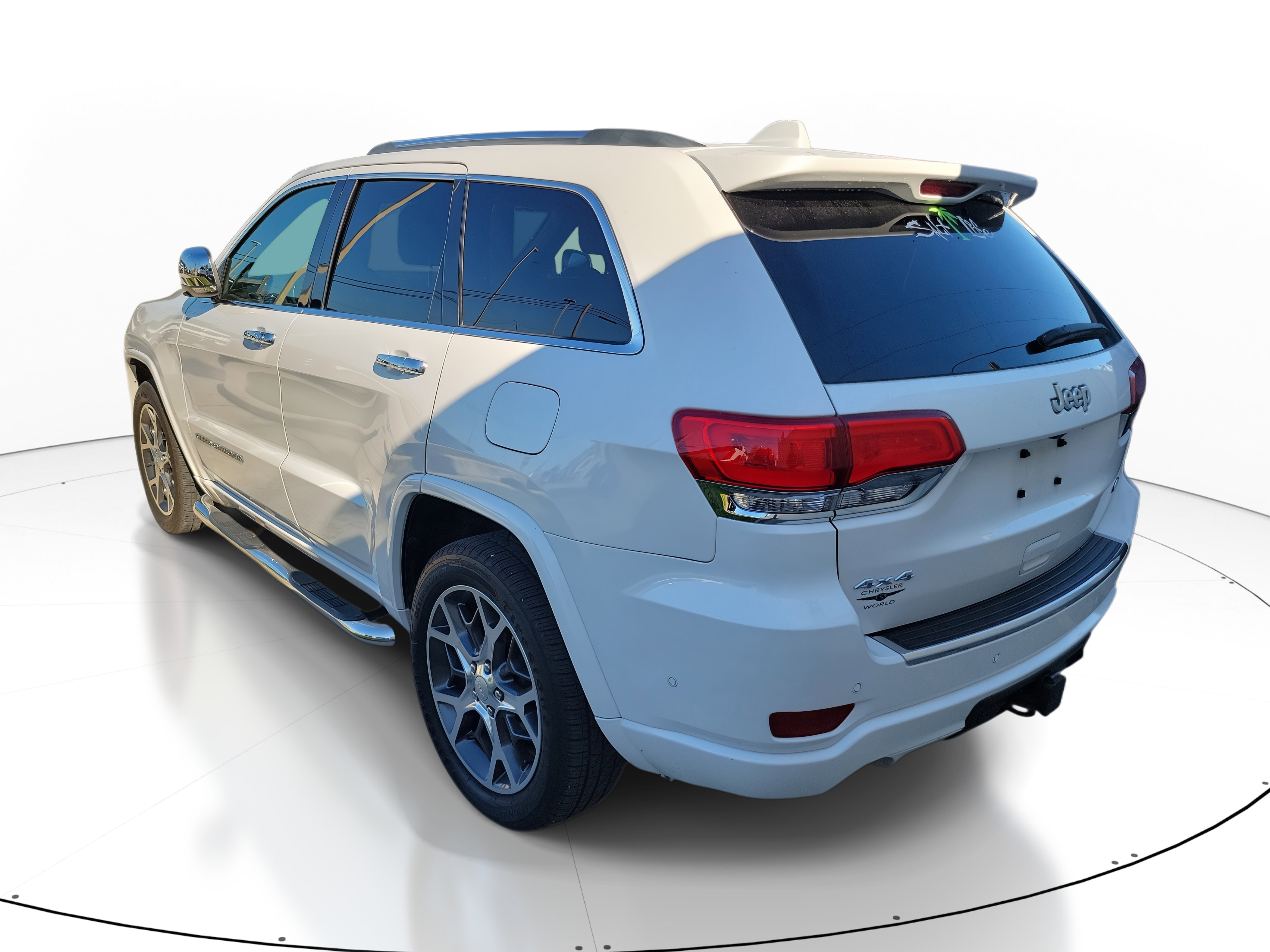 2019 Jeep Grand Cherokee Overland photo 4