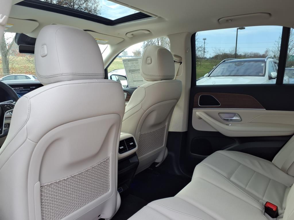 2025 Mercedes Benz GLE 450e 4MATIC photo 10