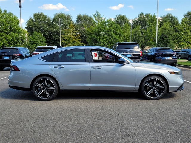2025 Honda Accord Hybrid Sport photo 2