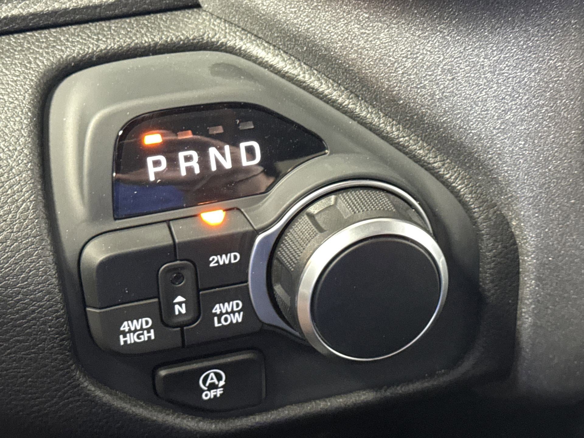 2025 Ram 1500 Tradesman photo 9