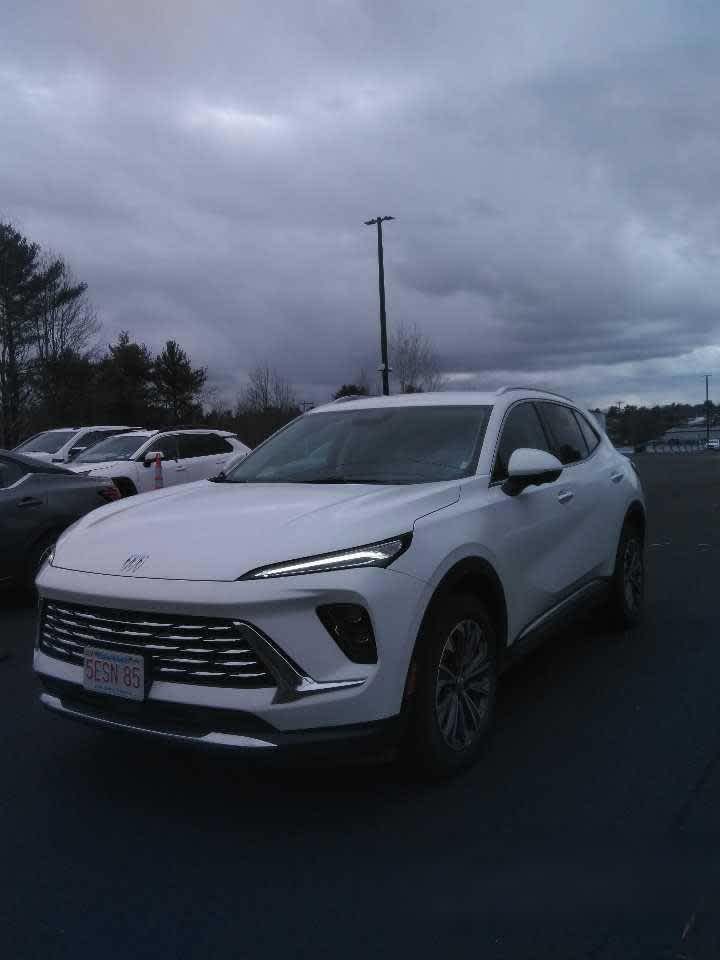 2024 Buick Envision Preferred's photo