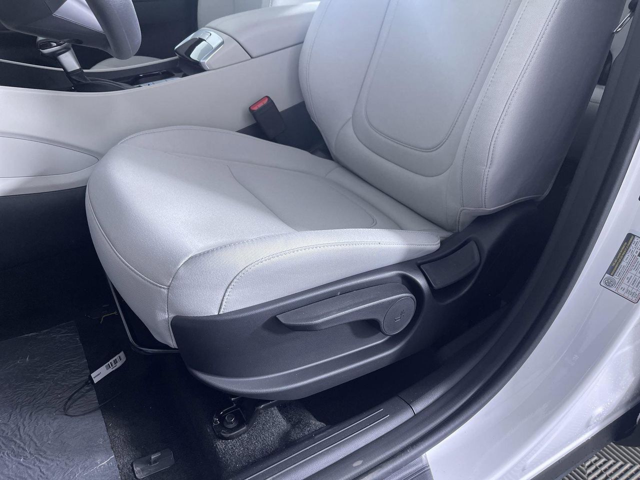 2025 Hyundai Tucson SE photo 19